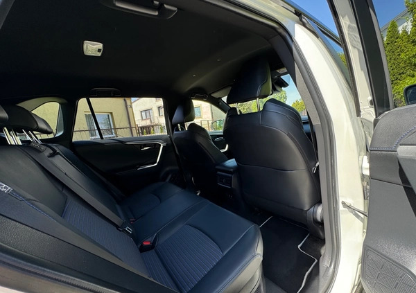 Toyota RAV4 cena 146999 przebieg: 64915, rok produkcji 2019 z Ostrów Mazowiecka małe 781